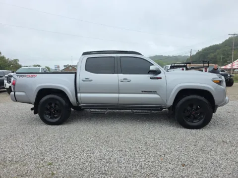 More photos of 2016 Toyota Tacoma TRD Sport at Hocking Valley Motors, OH