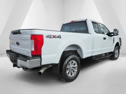 More photos of 2017 Ford F-250SD XL at Hocking Valley Motors, OH