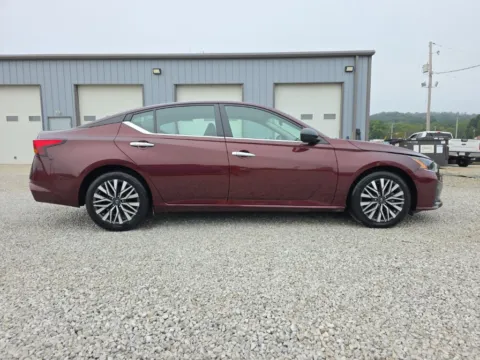 More photos of 2024 Nissan Altima 2.5 SV at Hocking Valley Motors, OH