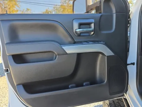 More photos of 2017 Chevrolet Silverado 3500 HD LT at Hocking Valley Motors, OH