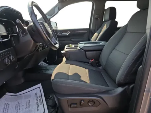 More photos of 2023 Chevrolet Silverado 1500 LT at Hocking Valley Motors, OH