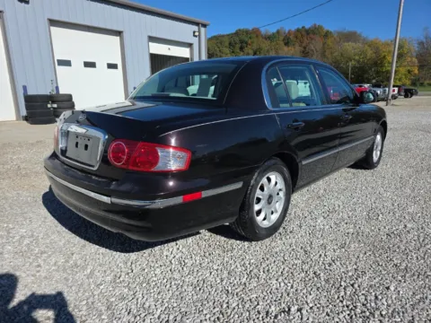 More photos of 2005 Kia Amanti at Hocking Valley Motors, OH