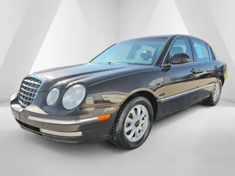 More photos of 2005 Kia Amanti at Hocking Valley Motors, OH