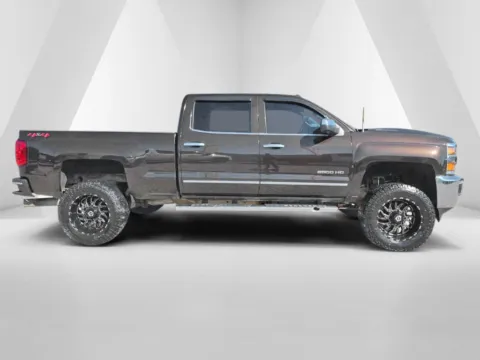 More photos of 2019 Chevrolet Silverado 2500 HD LTZ at Hocking Valley Motors, OH
