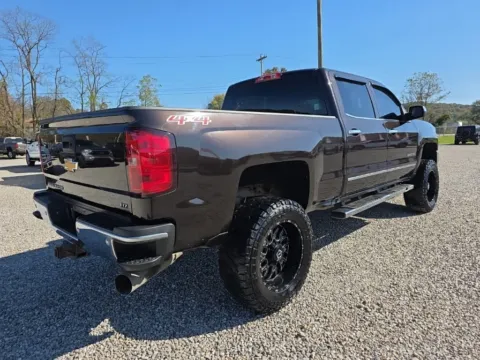 More photos of 2019 Chevrolet Silverado 2500 HD LTZ at Hocking Valley Motors, OH