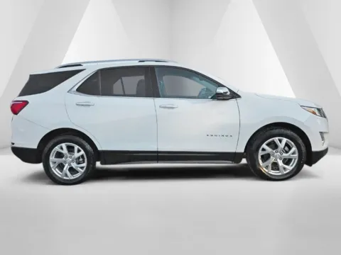 More photos of 2021 Chevrolet Equinox Premier at Hocking Valley Motors, OH