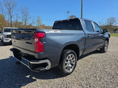 More photos of 2020 Chevrolet Silverado 1500 LT at Hocking Valley Motors, OH