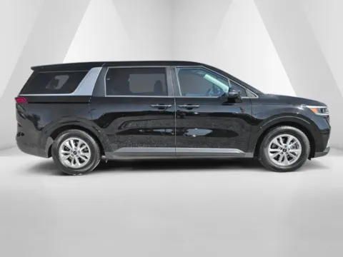 More photos of 2022 Kia Carnival LXS at Hocking Valley Motors, OH