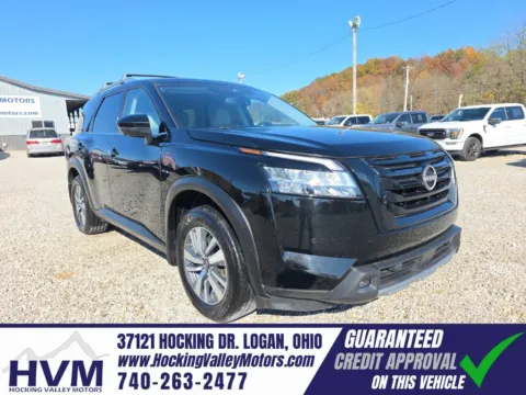 Black 2022 Nissan Pathfinder SL for sale in Logan, OH