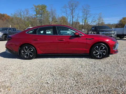 More photos of 2025 Hyundai Sonata SEL at Hocking Valley Motors, OH