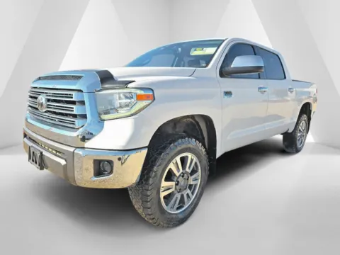 More photos of 2018 Toyota Tundra Platinum at Hocking Valley Motors, OH