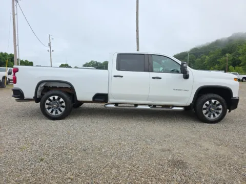 More photos of 2022 Chevrolet Silverado 2500HD Custom at Hocking Valley Motors, OH