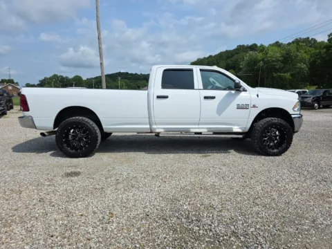 More photos of 2018 Ram 3500 Tradesman at Hocking Valley Motors, OH