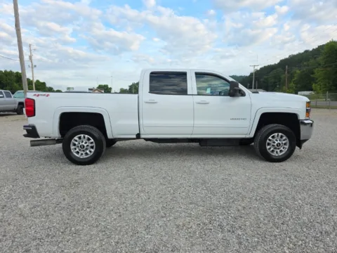 More photos of 2016 Chevrolet Silverado 2500HD LT at Hocking Valley Motors, OH