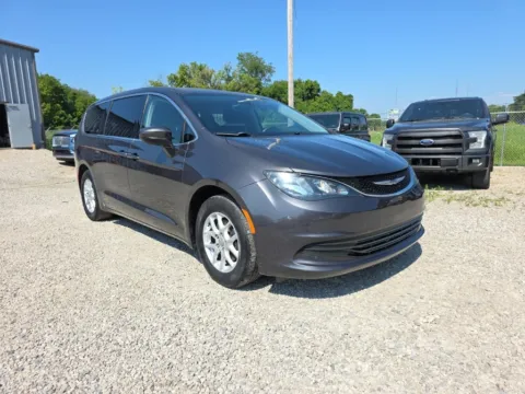 Gray 2017 Chrysler Pacifica LX for sale in Logan, OH