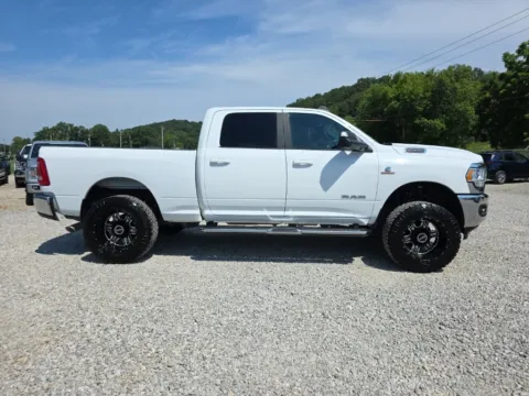 More photos of 2022 Ram 2500 Big Horn at Hocking Valley Motors, OH