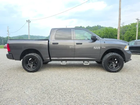 More photos of 2018 Ram 1500 Express at Hocking Valley Motors, OH