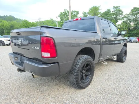 More photos of 2018 Ram 1500 Express at Hocking Valley Motors, OH