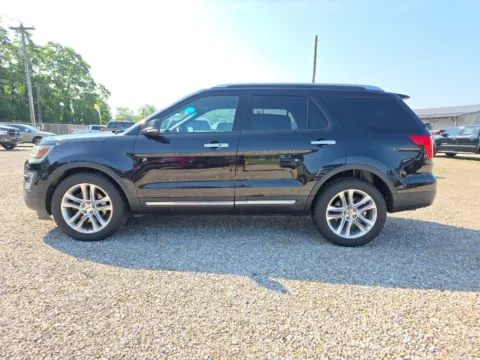 More photos of 2016 Ford Explorer Limited at Hocking Valley Motors, OH