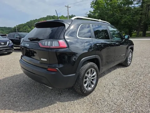 More photos of 2019 Jeep Cherokee Latitude Plus at Hocking Valley Motors, OH