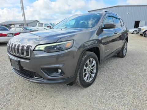 Another view of 2019 Jeep Cherokee Latitude Plus for sale in Logan, OH at Hocking Valley Motors