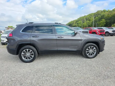 More photos of 2019 Jeep Cherokee Latitude Plus at Hocking Valley Motors, OH