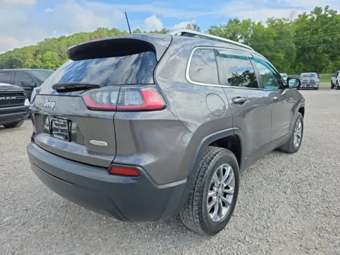 More photos of 2019 Jeep Cherokee Latitude Plus at Hocking Valley Motors, OH