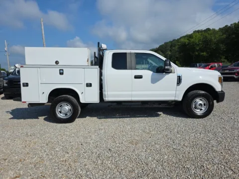 More photos of 2019 Ford F-350SD XL at Hocking Valley Motors, OH