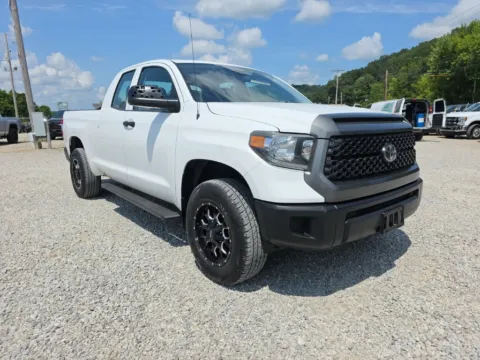 White 2018 Toyota Tundra SR for sale in Logan, OH