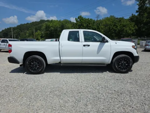 More photos of 2018 Toyota Tundra SR at Hocking Valley Motors, OH