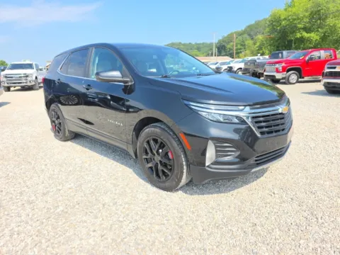 Black 2022 Chevrolet Equinox LT for sale in Logan, OH