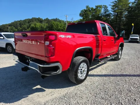 More photos of 2020 Chevrolet Silverado 2500HD LT at Hocking Valley Motors, OH