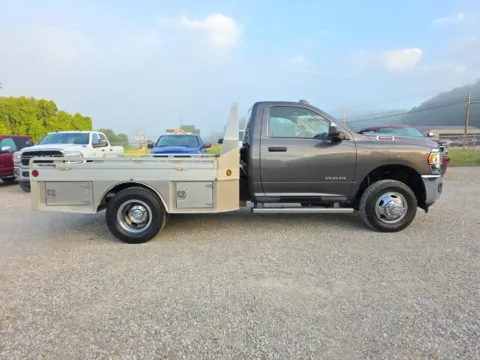 More photos of 2020 Ram 3500 Tradesman at Hocking Valley Motors, OH