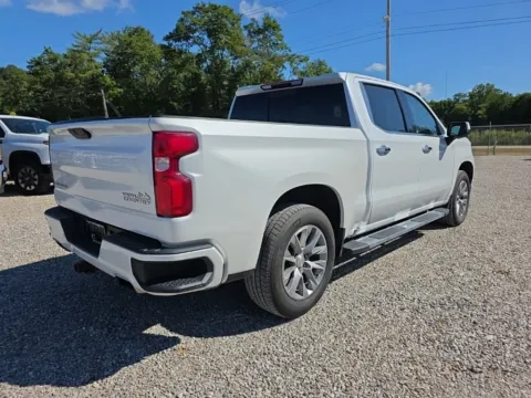 More photos of 2021 Chevrolet Silverado 1500 High Country at Hocking Valley Motors, OH