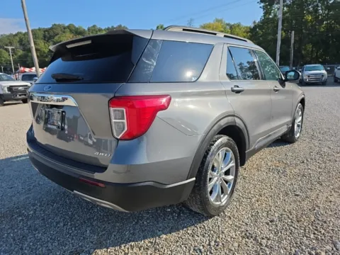 More photos of 2021 Ford Explorer XLT at Hocking Valley Motors, OH