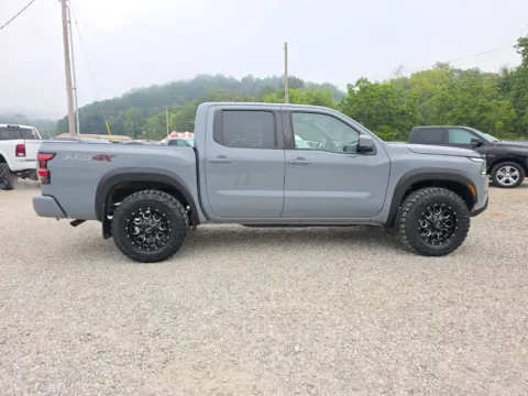 More photos of 2022 Nissan Frontier PRO-4X at Hocking Valley Motors, OH