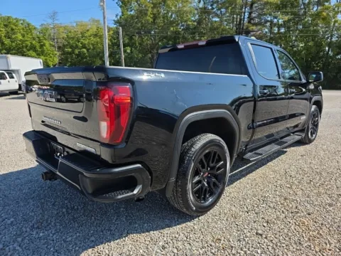 More photos of 2022 GMC Sierra 1500 Limited Elevation at Hocking Valley Motors, OH