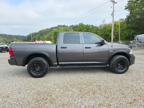 More photos of 2016 Ram 1500 Express at Hocking Valley Motors, OH