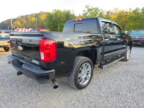 More photos of 2018 Chevrolet Silverado 1500 High Country at Hocking Valley Motors, OH