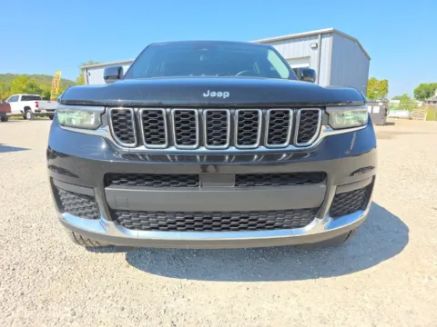 Photos of 2022 Jeep Grand Cherokee L Laredo for sale in Logan, OH at Hocking Valley Motors