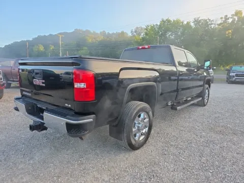 More photos of 2017 GMC Sierra 2500HD SLE at Hocking Valley Motors, OH
