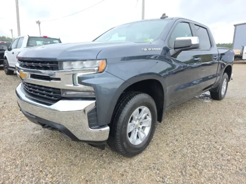 Another view of 2021 Chevrolet Silverado 1500 LT for sale in Logan, OH at Hocking Valley Motors