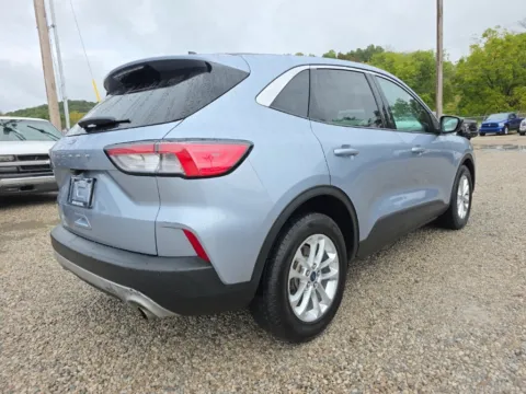 More photos of 2022 Ford Escape SE at Hocking Valley Motors, OH
