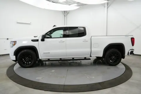 More photos of 2021 GMC Sierra 1500 Elevation at Hocking Valley Motors, OH