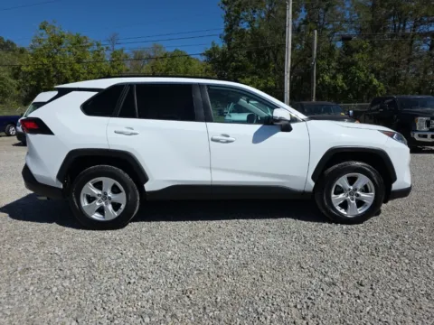 More photos of 2021 Toyota RAV4 XLE at Hocking Valley Motors, OH