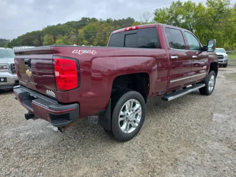 More photos of 2017 Chevrolet Silverado 2500HD High Country at Hocking Valley Motors, OH