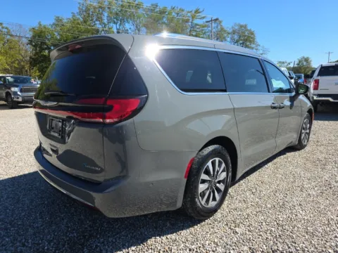 More photos of 2021 Chrysler Pacifica Hybrid Touring L at Hocking Valley Motors, OH