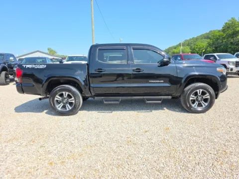 More photos of 2019 Toyota Tacoma TRD Sport at Hocking Valley Motors, OH