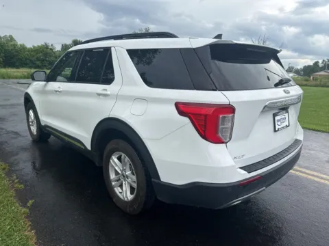 More photos of 2021 Ford Explorer XLT at Hocking Valley Motors, OH