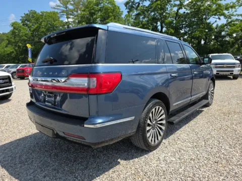 More photos of 2019 Lincoln Navigator L L Reserve at Hocking Valley Motors, OH